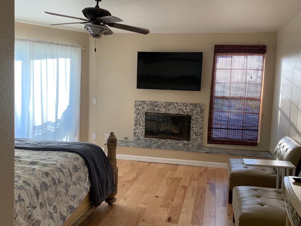 Pacific Breeze Right Next To Huntington Beach Pier! Steps From Beach!! Екстер'єр фото