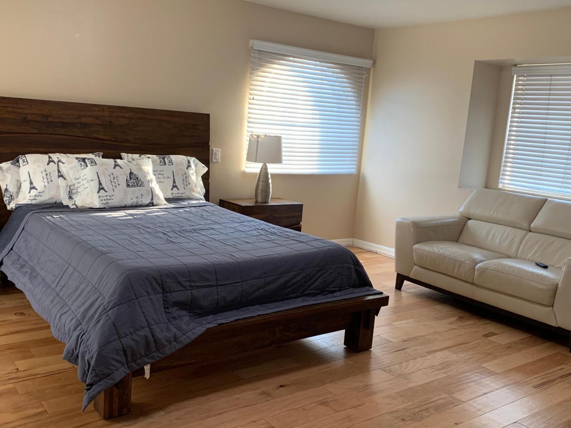 Pacific Breeze Right Next To Huntington Beach Pier! Steps From Beach!! Екстер'єр фото